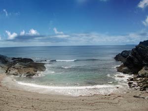 Lansallos Beach - Cornwall  - Photo © Toni Jackson 