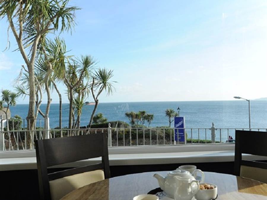 Anacapri B&B Stays with sea views in Falmouth