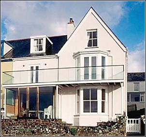 Cornwall,New Polzeath,Rock.Self Catering Holidays,Cottages,Apartments,Vacations,Golf,Surfing,Sandy Beaches,Gardens,National Trust,Walking,Cycling,Family holidays