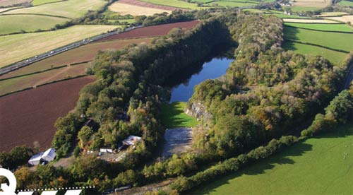 Gold Diggings Quarry, Cornwall, UK : r/cliffjumping