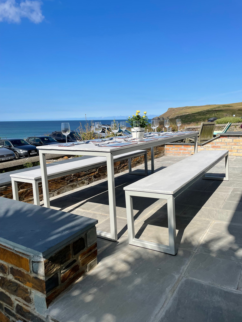 Outside dining Breakers Atlantic Terrace New Polzeath