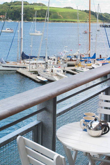 Falmouth - Holiday Apartment with Sea views over Falmouth harbour  - the Bridgedeck Falmouth