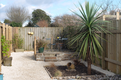 the patio / garden area @ Bryony Cottage near to the Fowey  Estuary