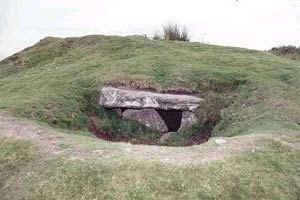 Rillaton Barrow, Burial Mound at Minions