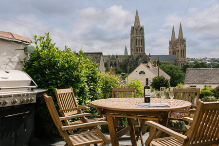 *Catherdal Cottage B&B Holidays near Truro 