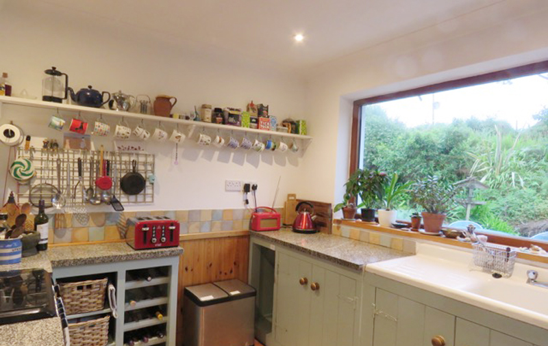 Holiday Cottage in Lamorna Cove - Dolphin Holiday Cottage - Lamorna Cove near Lands End