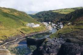 Boscastle Harbour 18th Century Holiday  Cottage in Boscastle - Sleeps 2 to 3 people - Eden Cottage