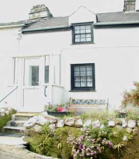 Set in the quiet "old village" part of Boscastle, this 18th century cottage is full of character, yet with modern amenities. Ideally located for touring Cornwall.