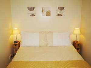 Self catering Mawgan Porth. Self catering lodgings Cornwall. 