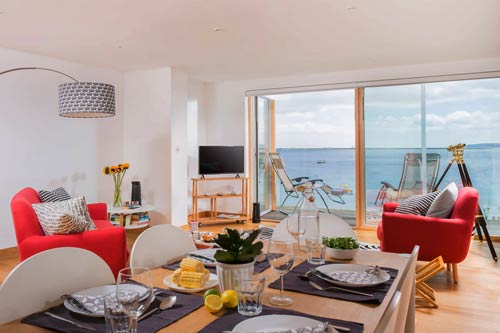 Falmouth Holiday Homes, Holiday Cottages located around the stunning and unspoilt Fal 
          River