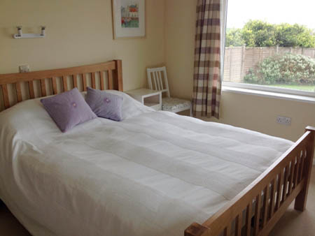 Four Winds  Holiday Cottage  Trebetherick  with sea views - Self Catering in Trebetherick North Cornwall