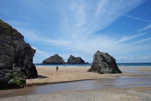 Holywell Bay - gull rocks