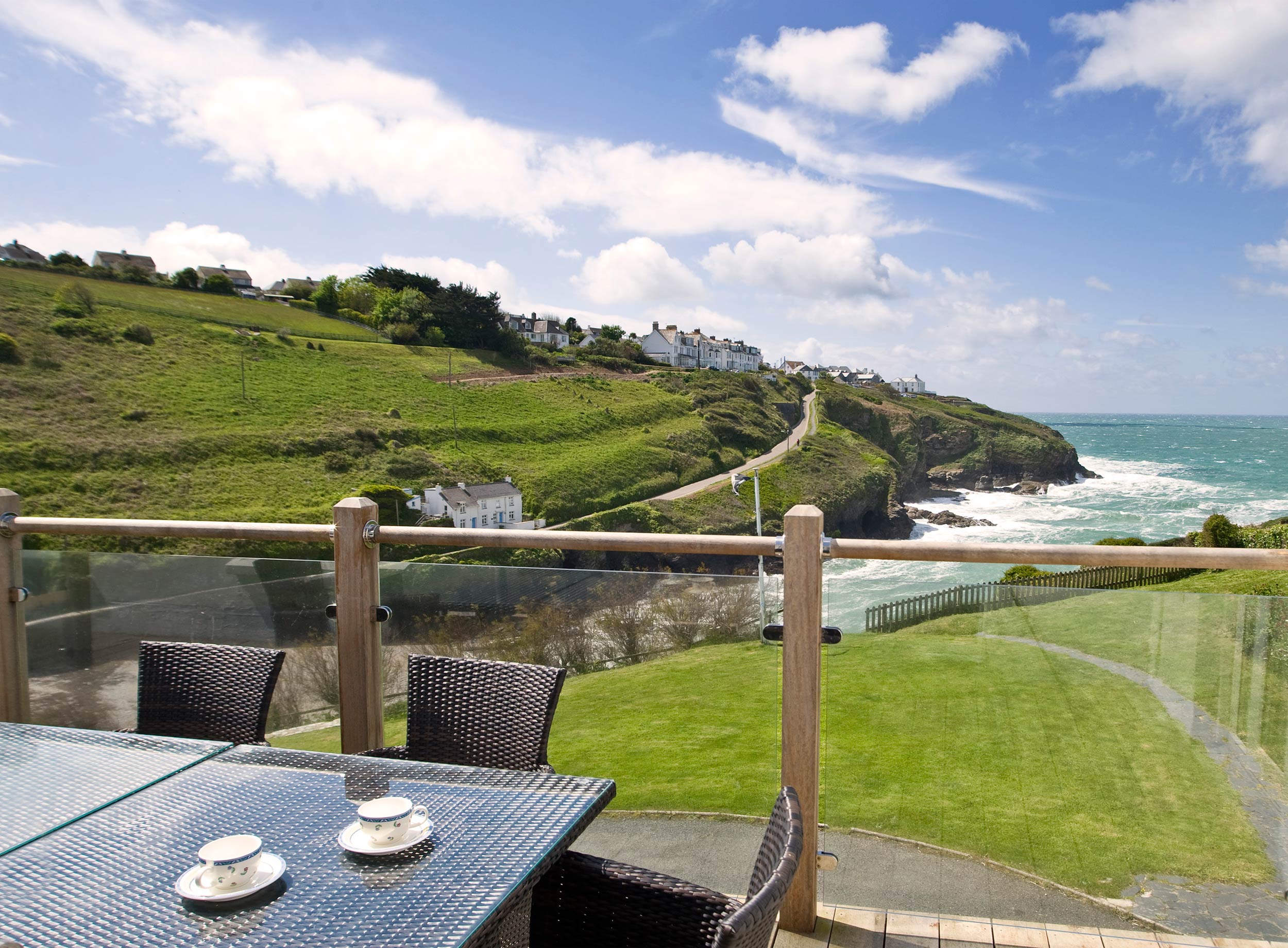 Green Door Cottages - stunning views over Port Isaac Bay Port Gaverne