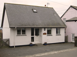 Higher Moon - self-catering in Port Isaac