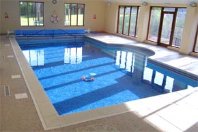 Cottages in Cornwall with a pool