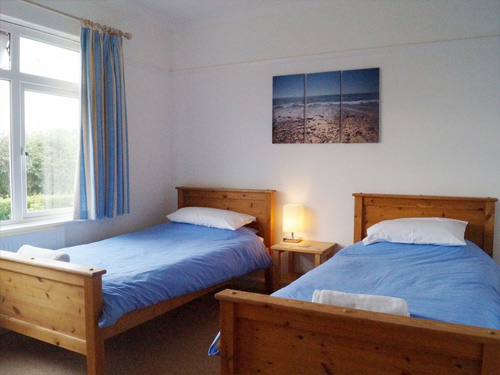 Hill Rise sleeps 6 with sea views Trevone Padstow