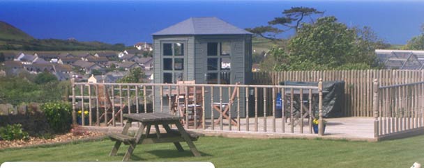 National Trust owned Georgian Farmhouse bed & breakfast with en-suite accommodation in an area of outstanding natural beauty set amongst 145 acres of National Trust land and with spectacular sea views