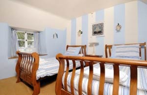 Twin Bedroom Lantern Cottage Holiday Cottage in St Agnes