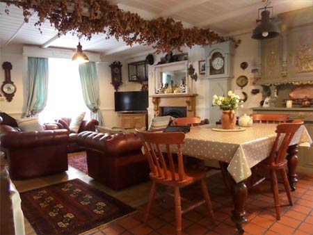 Holidays in Mousehole -Little Dorrit  Cottage Kitchen