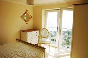 Looe Island View - Bedroom