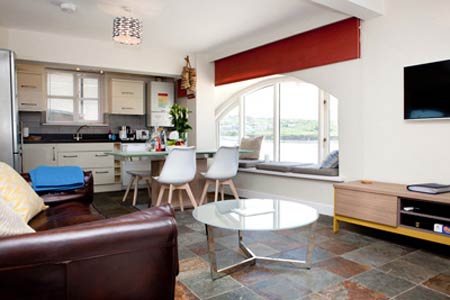 Lounge with views over Porthmeor beach st ives