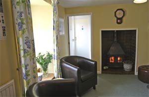 Lyndale Cottage, Lounge 