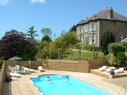 Poolside - Bed and Breakfast, Self-catering Holiday accommodation