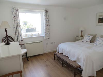 Port Isaac Holiday Cottage with Sea views clifftops