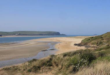 Rock towards Daymer Bay