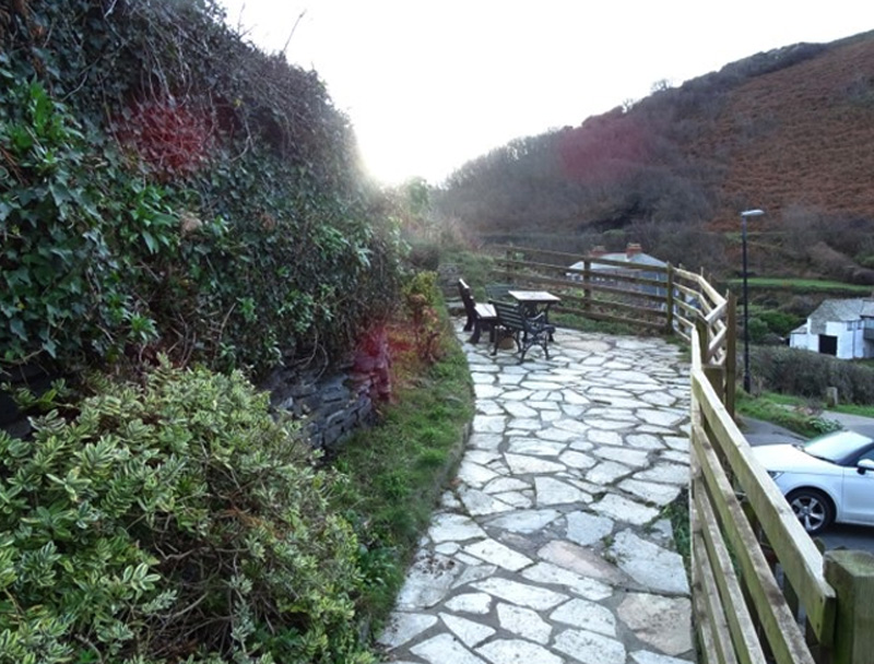 Penally Cottage Boscastle on the Coastal pathTraditional Holiday Cottage in Boscastle 1a Penally Terrace