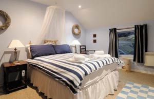 Bedroom @ Puffins Holiday Cottage in Rock 