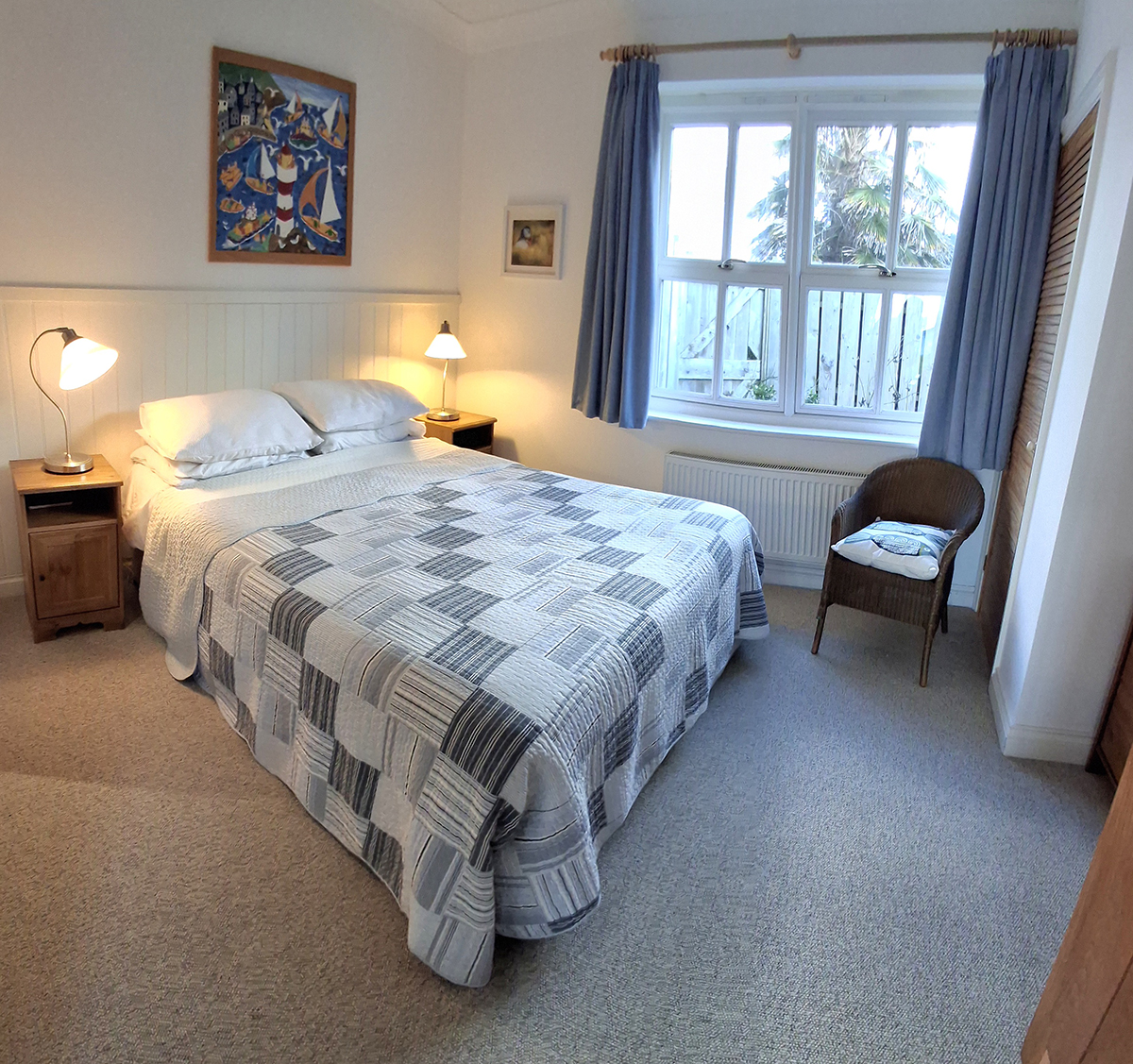  Puffins Wing Bedroom Self Catering  in Trevone Cornwall