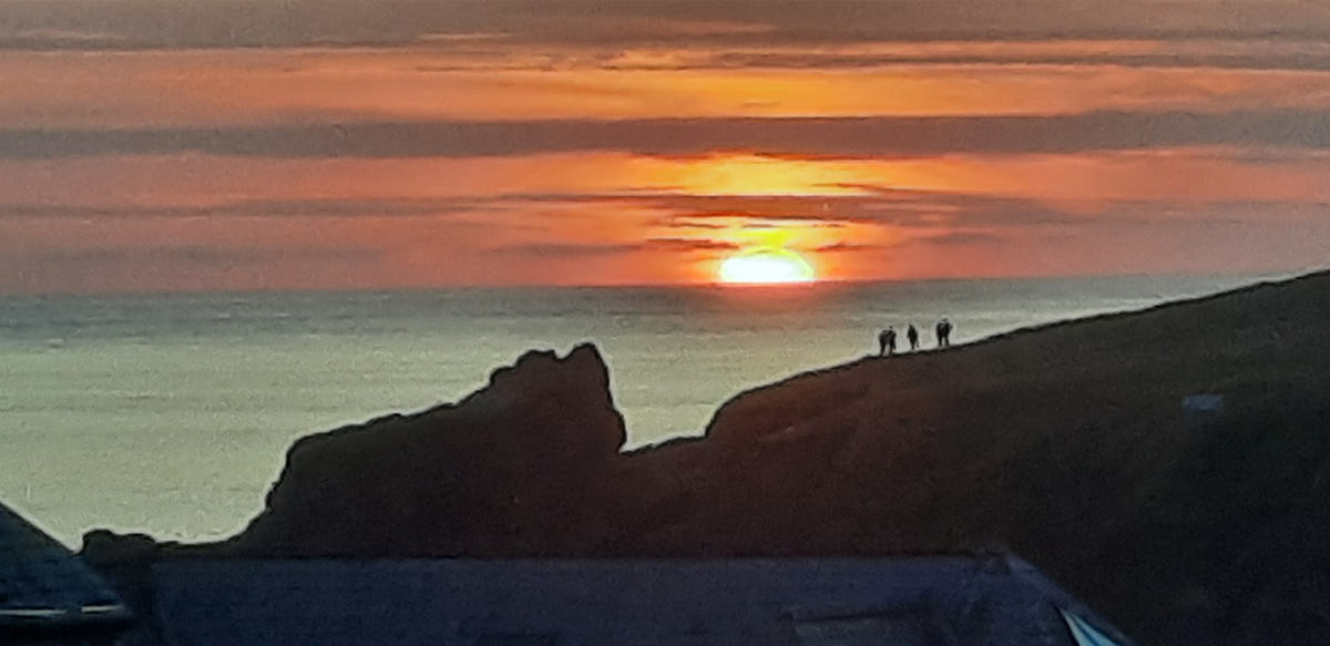 *Self-catering stays in Trevone Bay @ Puffins Wing kitchen  