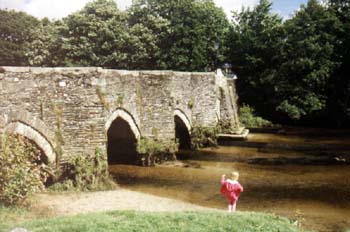 Lostwithiel's mediaeval bridge - photograph Cornwall Online