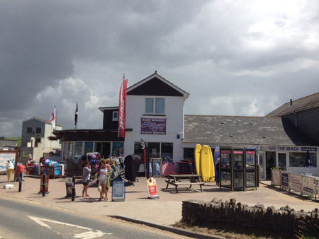 Mawgan Porth Surf school