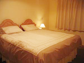 SELF CATERING ACCOMMODATION Mount Hawke - St Agnes- Porthtowan - Truro - Ropers Walk Barns