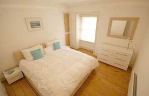 Self catering holiday Cottage in St Ives - Seredipity Cottage Bedroom