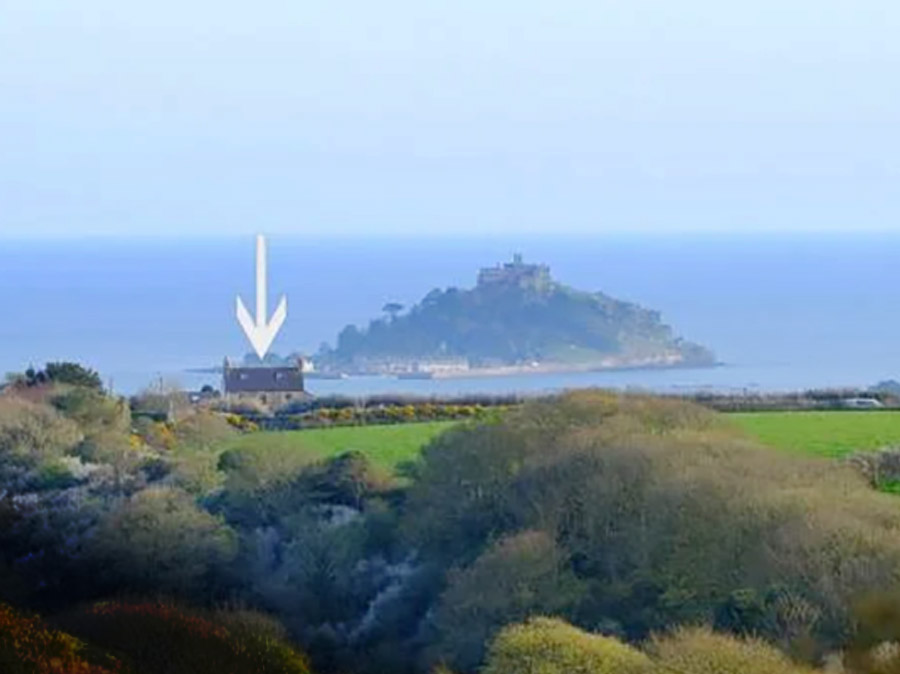 St Michaels farmhouse - Holiday Home in Cornwall Overlooking St Michael's Mount and Marazion