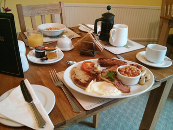 Breakfast at the Strathallan Guesthouse