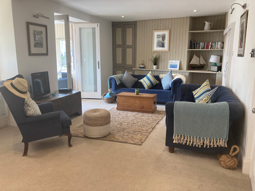 Holiday Cottage in Polperro with Sea Views- Teak Cottage