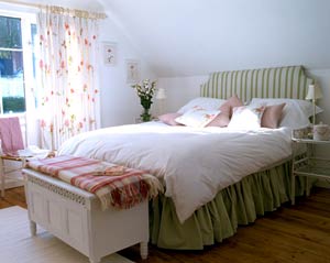 The Boathouse - Gillan. Main bedroom