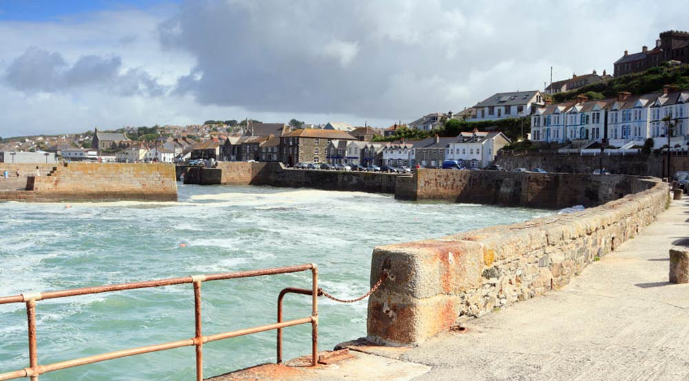Porthleven Holiday Apartment Selfcatering in Porthleven The Gables