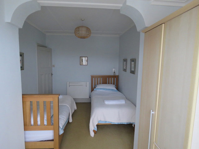 twin bedroom  at Tredenham