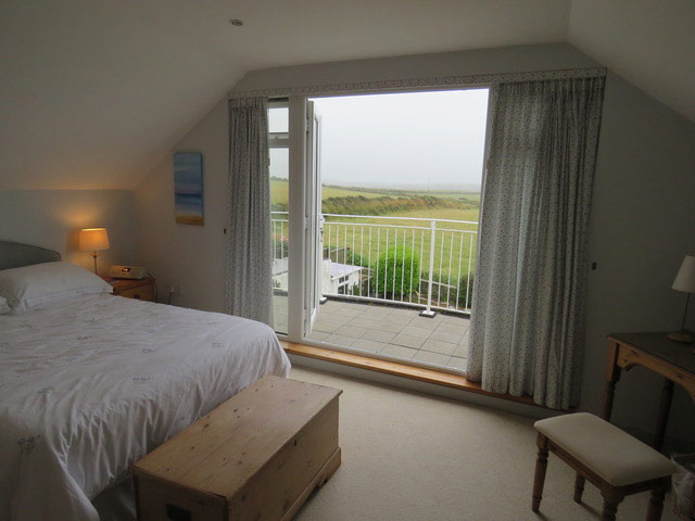 Double bedroom at Tredenham