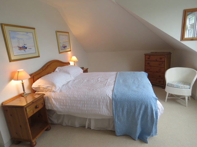 Double bedroom  at Tredenham