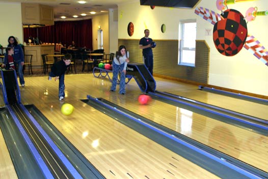 Trethorne Leisure Chldrens Bowling - Indoor  Play Area 