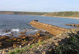 Sennen Cove Breakwater - photo Lyn Maudlin