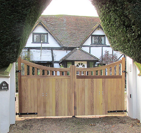 Wooden Gates Cornwall Wooden Driveway Gates @  Westcountry Wood Launceston