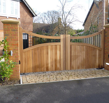 Wooden Gates Cornwall Wooden Driveway Gates @  Westcountry Wood Launceston