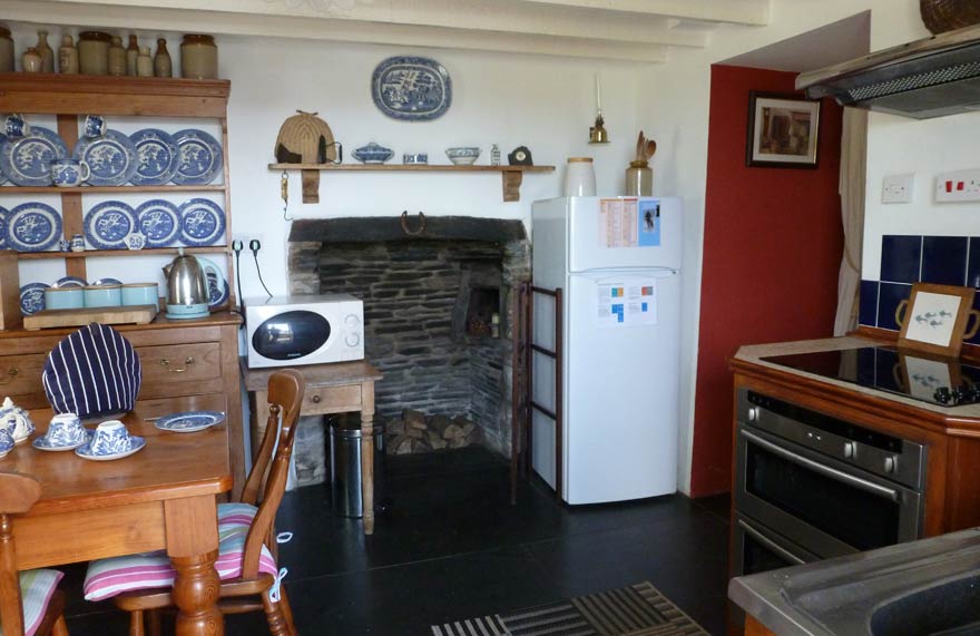 Farmhouse-style kitchen with inglenook